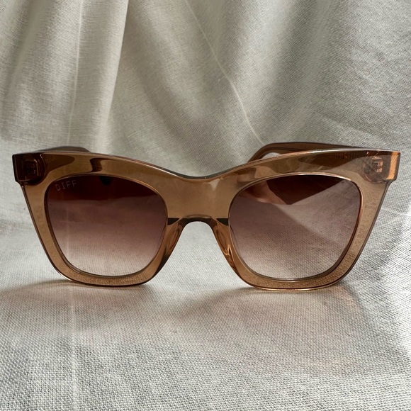 DIFF oversized sunglasses - Picture 3 of 8